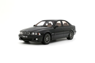 BMW E39 M5 2000 Black saphire metallic 1:18 OttOmobile 