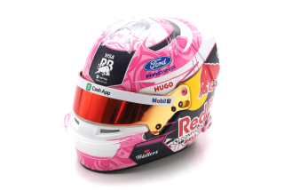 Helmet - Liam Lawson - Visa Cash App Racing Bulls F1 Team 2026 1:5 Spark