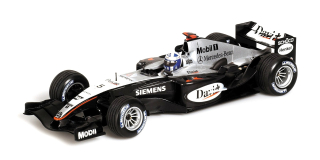 McLaren Mercedes MP4/19 #5 David Coulthard 2004 1:18 Minichamps 