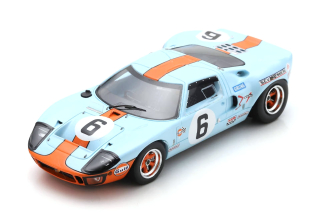 Ford GT40 #6 Ickx/Oliver Winner 24H Le Mans 1969 1:43 Spark 