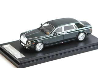 Rolls Royce Phantom VII peninsula green 1:64 Street Weapon
