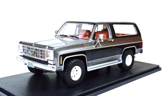 Chevrolet Blazer K5 4x4 1978 grey/black 1:18 Cult Scale Models