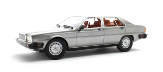 Maserati Quattroporte 3-Series 1980 silver 1:18 Cult Scale Models
