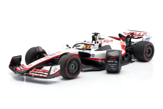 HAAS F1 Team VF-22 #20 K.Magnussen Pole Position Brazil GP 2022 1:18 Minichamps 