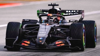 McLaren Mastercard F1 Team MCL40 Barcelona Pre-Season Shakedown 2026 Lando Norris 1:43 Spark