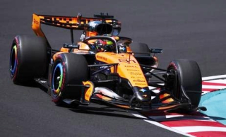 McLaren Mastercard F1 Team MCL40 #81 O.Piastri 2nd Japanese GP 2026 1:18 Spark