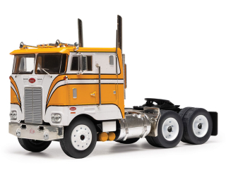 Peterbilt 352 Pacemaker Tractor Truck 3-Assi 1979 orange/white 1:43 Ixo Models