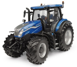 New Holland T7.225 Tractor 2024 blue power 1:32 Universal Hobbies