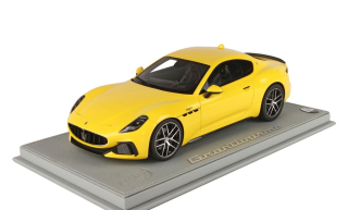 Maserati GranTurismo Trofeo 2023 with Showcase yellow 1:18 B.B.R. 