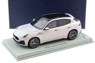 Maserati Grecale Trofeo 2022 Light Grey 1:18 B.B.R.