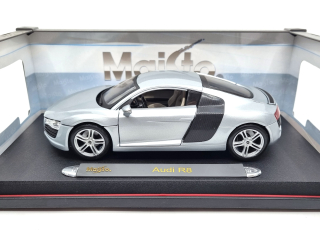 Audi R8 1:18 Maisto