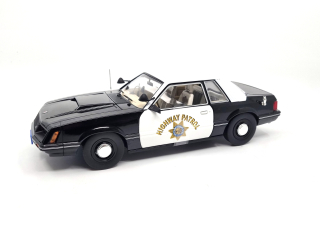 Ford Mustang SSP *California Highway Patrol* 1982 1:18 Greenlight