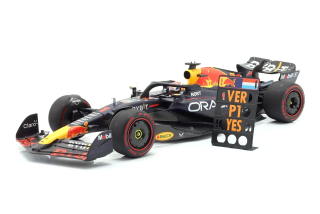 Red Bull RB19 Oracle #1 M.Verstappen Winner Bahrain GP Formula 1 World Champion 2023 1:18 Minichamps