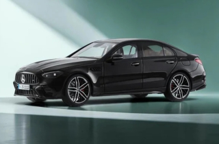 Mercedes-AMG C 63 S E Performance obsidian black 1:18 NZG