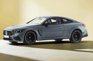 Mercedes-AMG CLE 53 Coupe alpin grey 1:18 NZG
