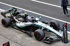 Mercedes-AMG Petronas F1 Team W17 #12 K.Antonelli Winner Japanese GP 2026 1:64 Minichamps