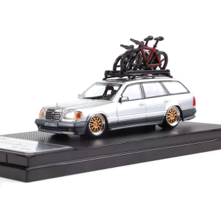 Mercedes-Benz S124 T silver 1:64 Mortal Model