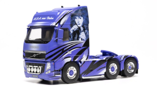 Volvo FH16 lila/decor 1:43 Ixo Models