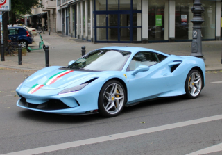 Ferrari F8 Tributo Azzurro La Plata with Italian stripe 1:43 B.B.R.