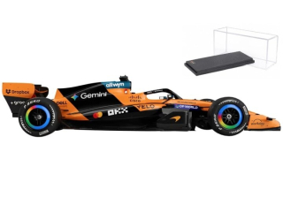 McLaren F1 MCL 40 #1 Lando Norris 2026 with Helmet 1:43 Bburago