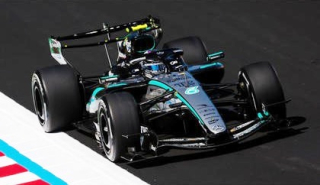 Mercedes-AMG W17 Petronas F1 Team #12 Kimi Antonelli Winner Japanese GP 2026 with Pilot Figure 1:43 Spark