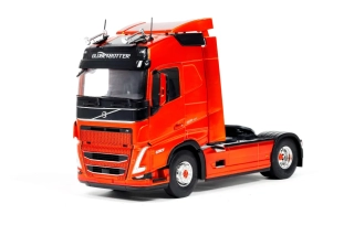 Volvo Trucks FH Globetrotter XL 2023 golden red metallic 1:24 Solido