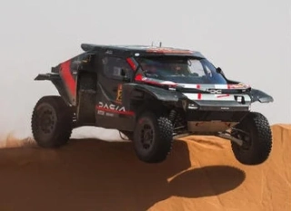 Dacia Sandrider #223 L.Moraes/D.Zenz 7th Dakar Rally 2026 1:43 Spark