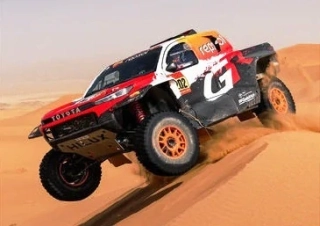 Toyota SVR #202 H.Lategan/B.Cummings 21st Dakar Rally 2026 1:43 Spark