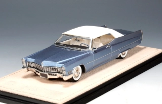 Cadillac De Ville Convertible Closed Roof 1967 Marina blue metallic/white 1:43 Stamp Models