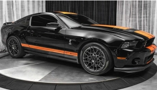Ford Mustang 5.8L V8 Shelby GT500 Coupe 2013 black/orange 1:18 Shelby Collectibles
