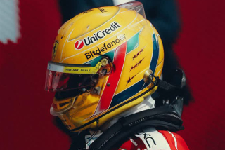 Helmet - Lewis Hamilton - Ferrari HP British GP 2026 1:5 Look Smart Models