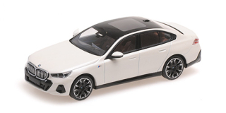 BMW I5 2023 white metallic 1:43 Minichamps