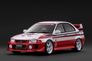 Mitsubishi Lancer Evolution V CP9A white/red 1:18 Ignition Model