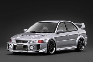 Mitsubishi Lancer EVO V CP9A silver 1:18 Ignition Model