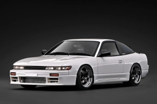 Nissan Sileighty white metallic 1:18 Ignition Model