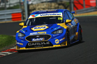 Ford Focus Titanium NAPA Racing UK #116 Ashley Sutton BTCC 2026 1:43 Spark