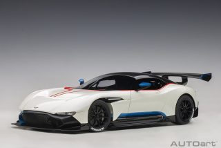 Aston Martin Vulcan stratus white/blue&red stripes 1:18 AUTOart