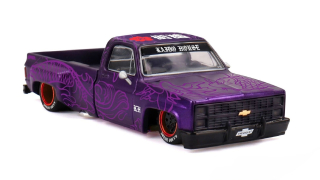 Chevrolet Silverado Dually Kaido KOI V1 1980 purple 1:64 Mini GT