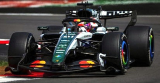 McLaren Mastercard F1 Team MCL40 #81 Oscar Piastri British GP 2026 1:43 Spark