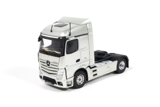Mercedes-Benz Actros L 2024 silver 1:43 Solido
