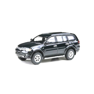Mitsubishi Pajero Sport LHD 2014 pyrenees black 1:64 Para64