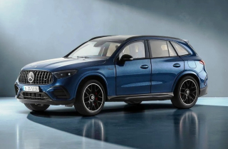 Mercedes-AMG GLC 63 spectral blue 1:18 NZG