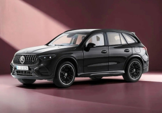 Mercedes-AMG GLC 63 obsidian black 1:18 NZG
