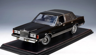 Lincoln Town Car 1989 black 1:18 GLM Models