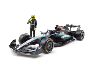 Mercedes-Benz AMG W15 #44 L.Hamilton 2024 with Standing Driver Figure 1:24 Bburago