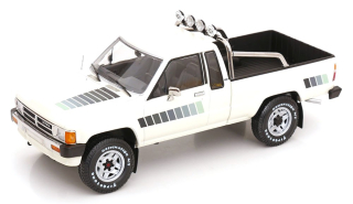 Toyota Hilux Xtra Cab 4x4 1985 white 1:18 KK Scale
