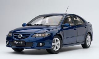 Mazda 3 Sport dark blue 1:18 Sun Star