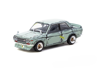 Datsun Bluebird Wagon SSS (510) 1973 Formosa 1:64 Tarmac