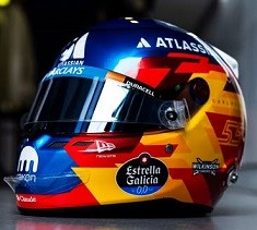 Helmet - Carlos Sainz Williams 2026 1:2 Mini Helmet