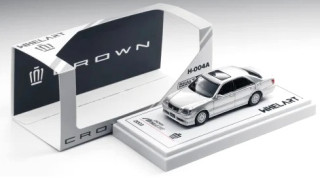 Toyota Crown Athlete silver 1:64 Whelart
